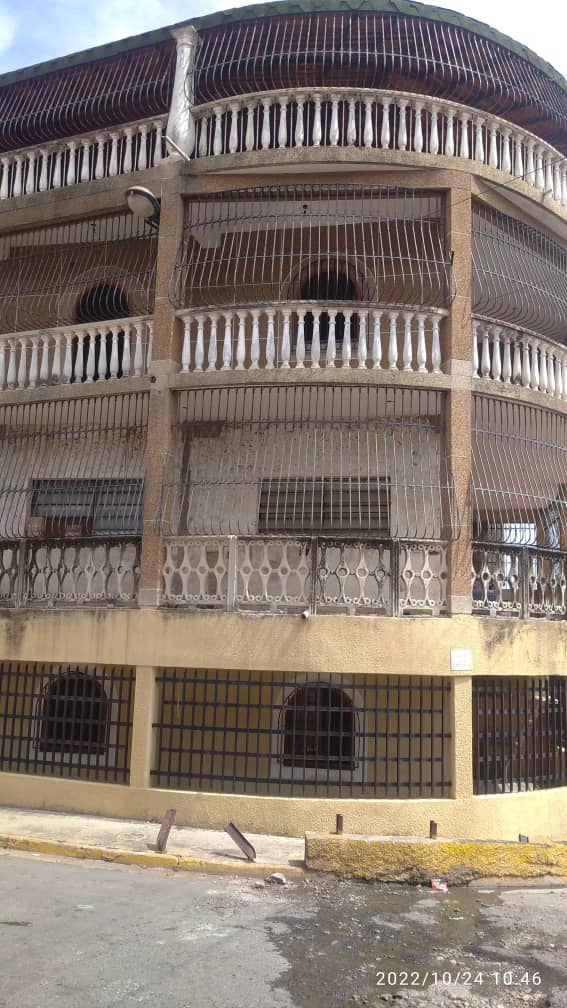 #53 - Casa para Venta en La Guaira - X