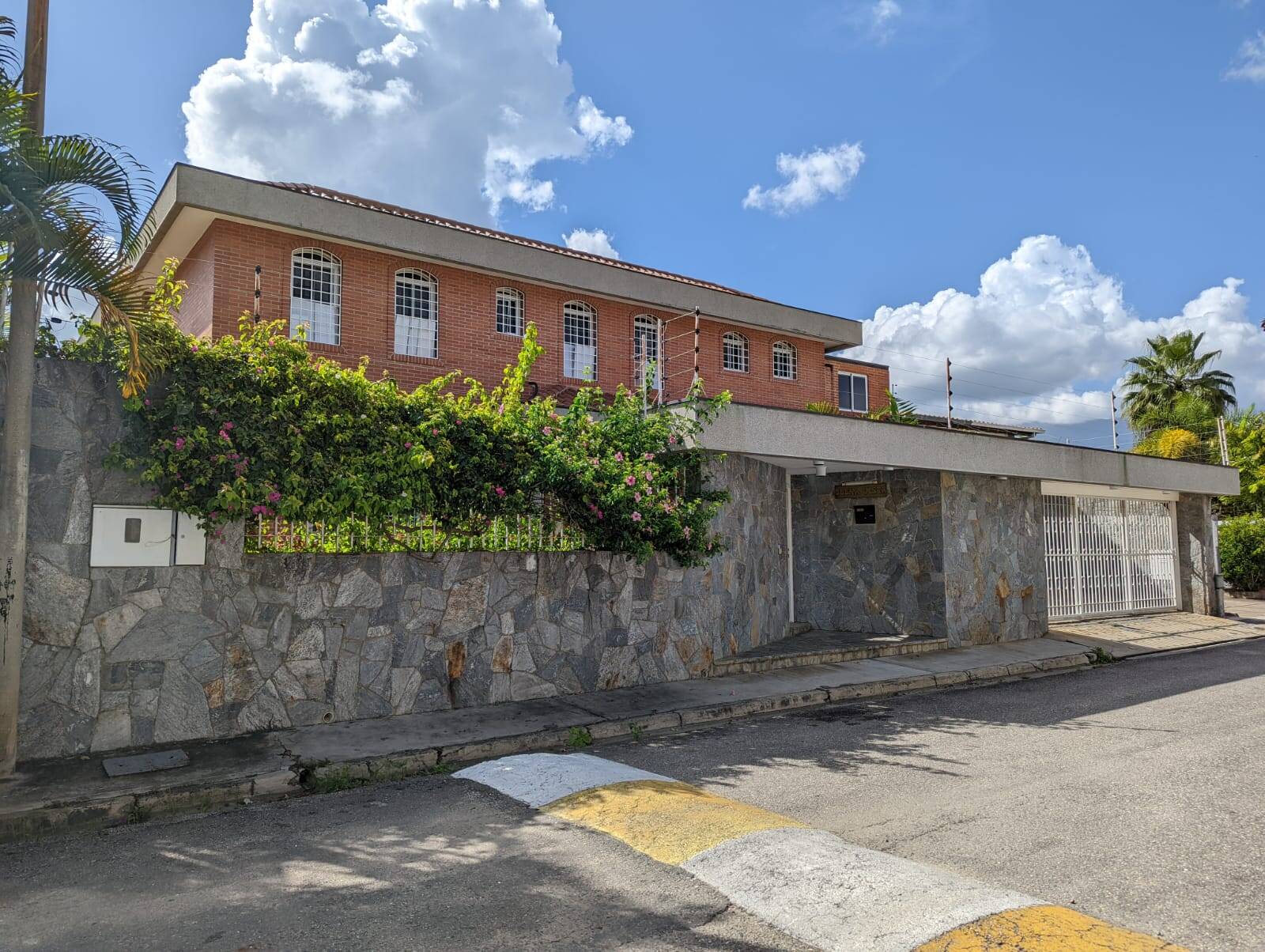 #60 - Casa para Venta en Caracas - A