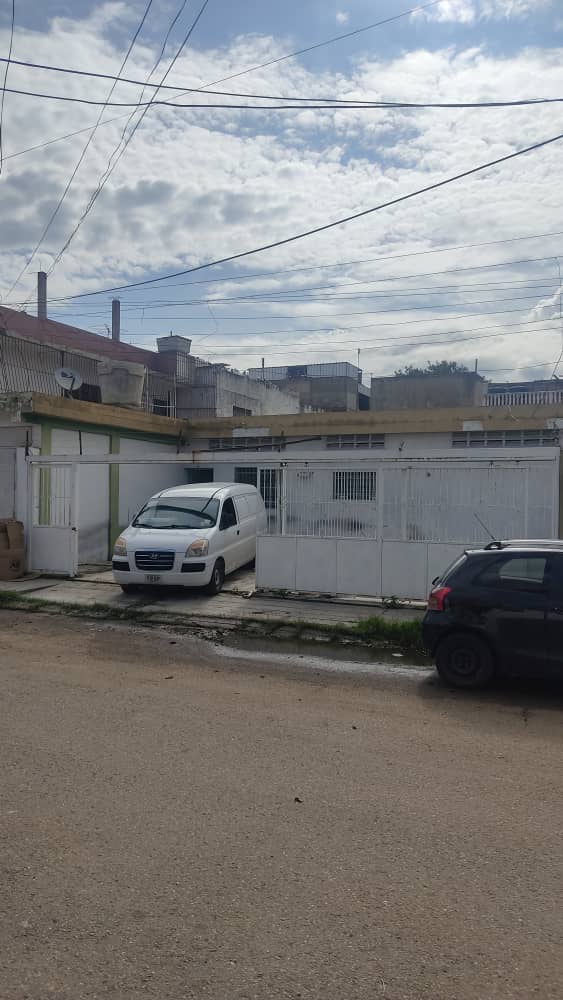 #61 - Casa para Venta en La Guaira - X