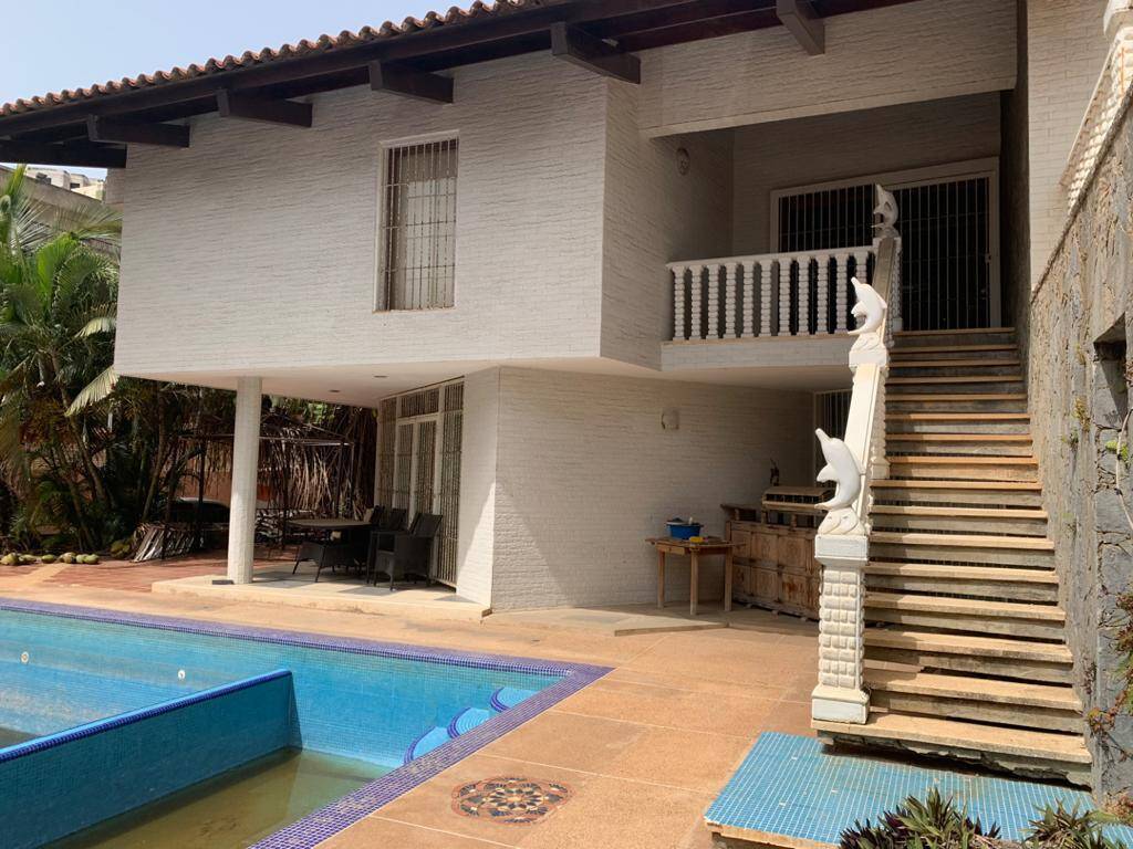 #74 - Casa para Venta en La Guaira - X