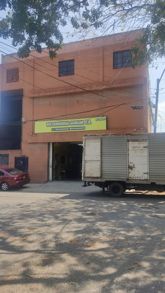 #76 - Edificio comercial para Venta en La Guaira - X