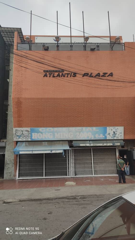 #78 - Oficina para Venta en La Guaira - X