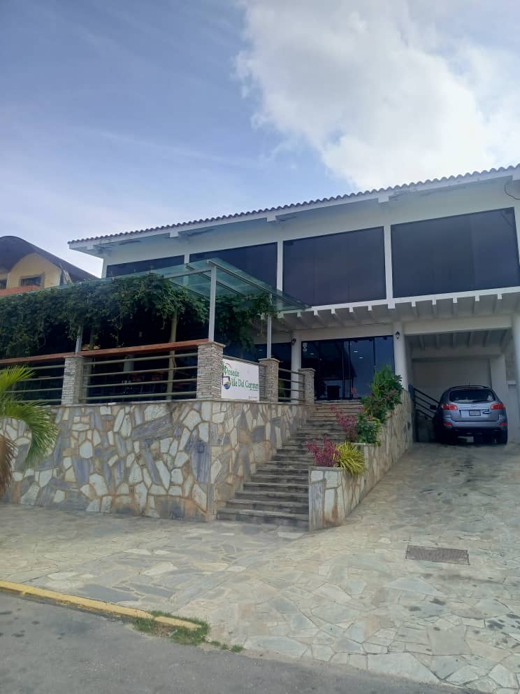#68 - Posada para Venta en La Guaira - X