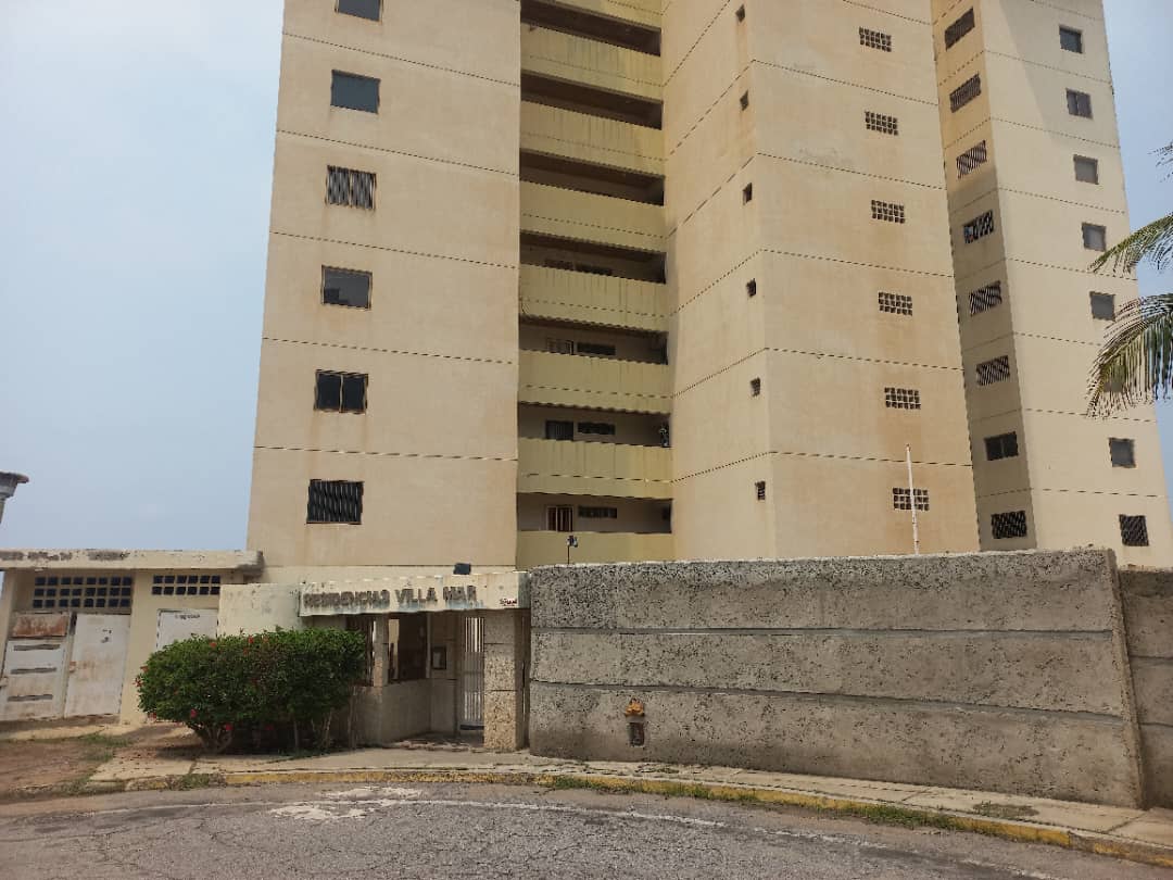 #101 - Departamento para Venta en La Guaira - X