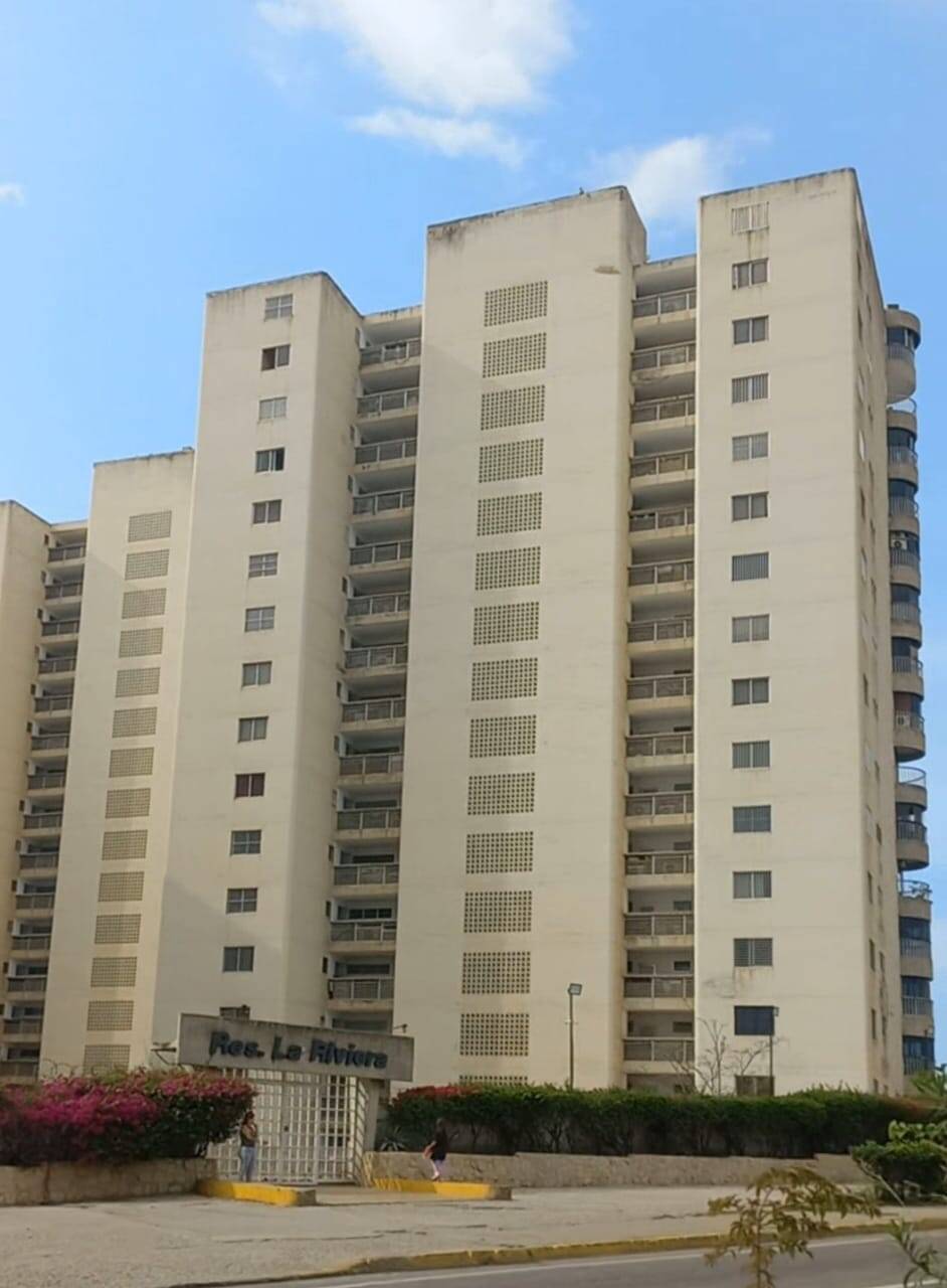 #105 - Departamento para Venta en La Guaira - X