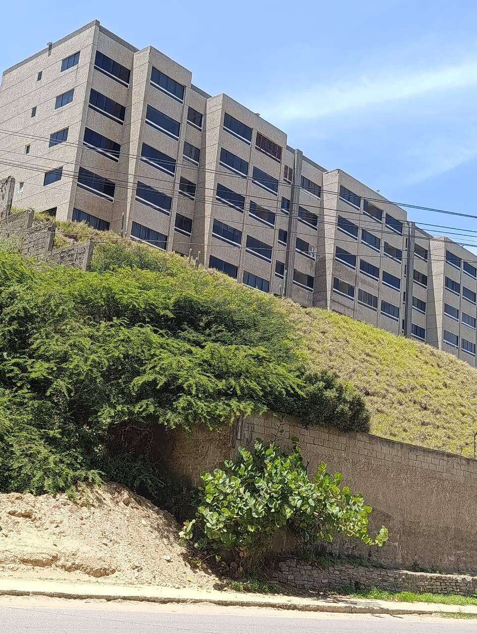 #119 - Departamento para Alquiler en La Guaira - X