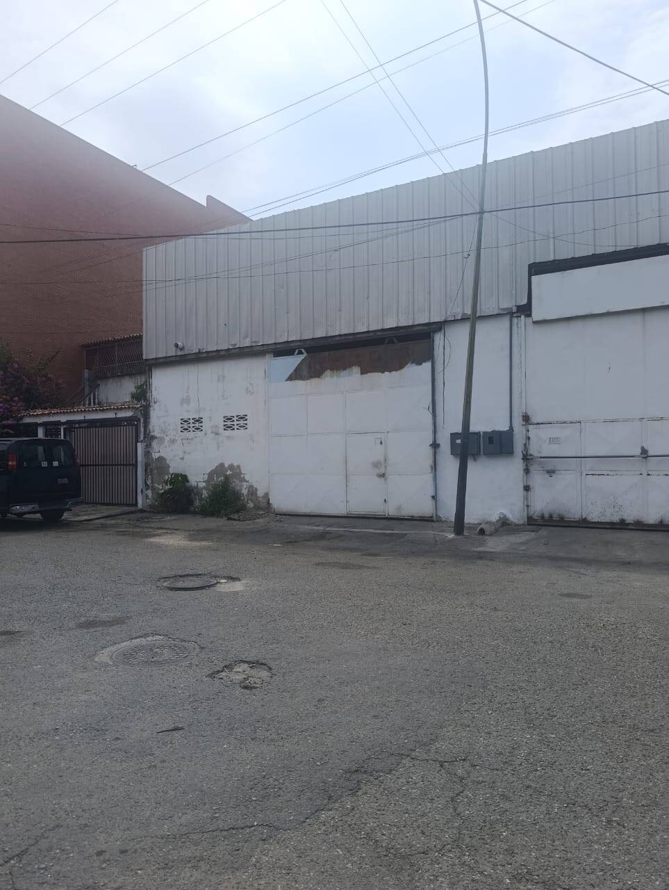 #141 - Garaje  Estacionamiento para Alquiler en La Guaira - X