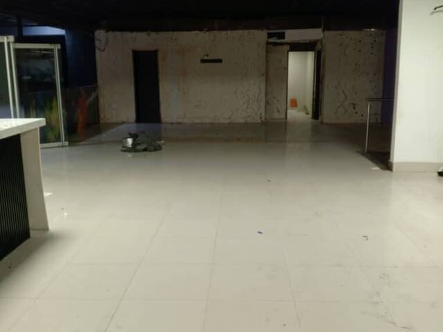 #118 - Piso Comercial para Venta en Caracas - A - 3