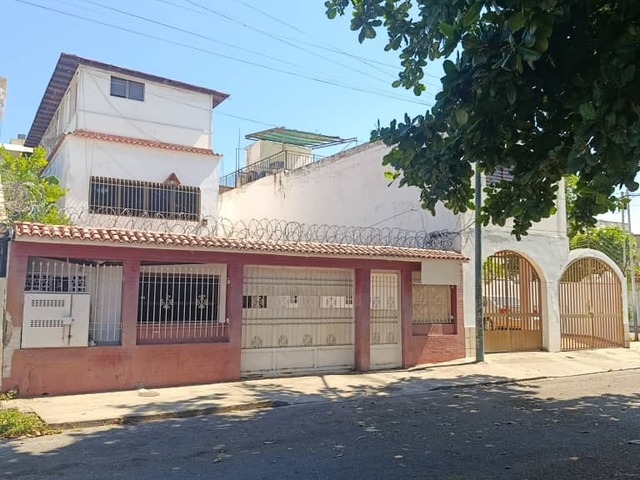 Casa para Venta en La Guaira - 2