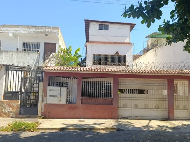 Casa para Venta en La Guaira - 3